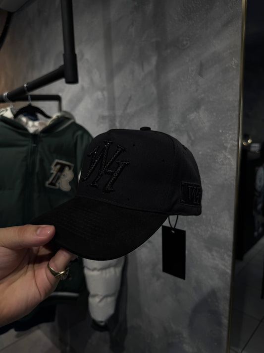 WINIE HOUSE HATS // BLACK MOON