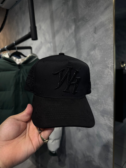WINIE HOUSE HATS // BLACK MOON