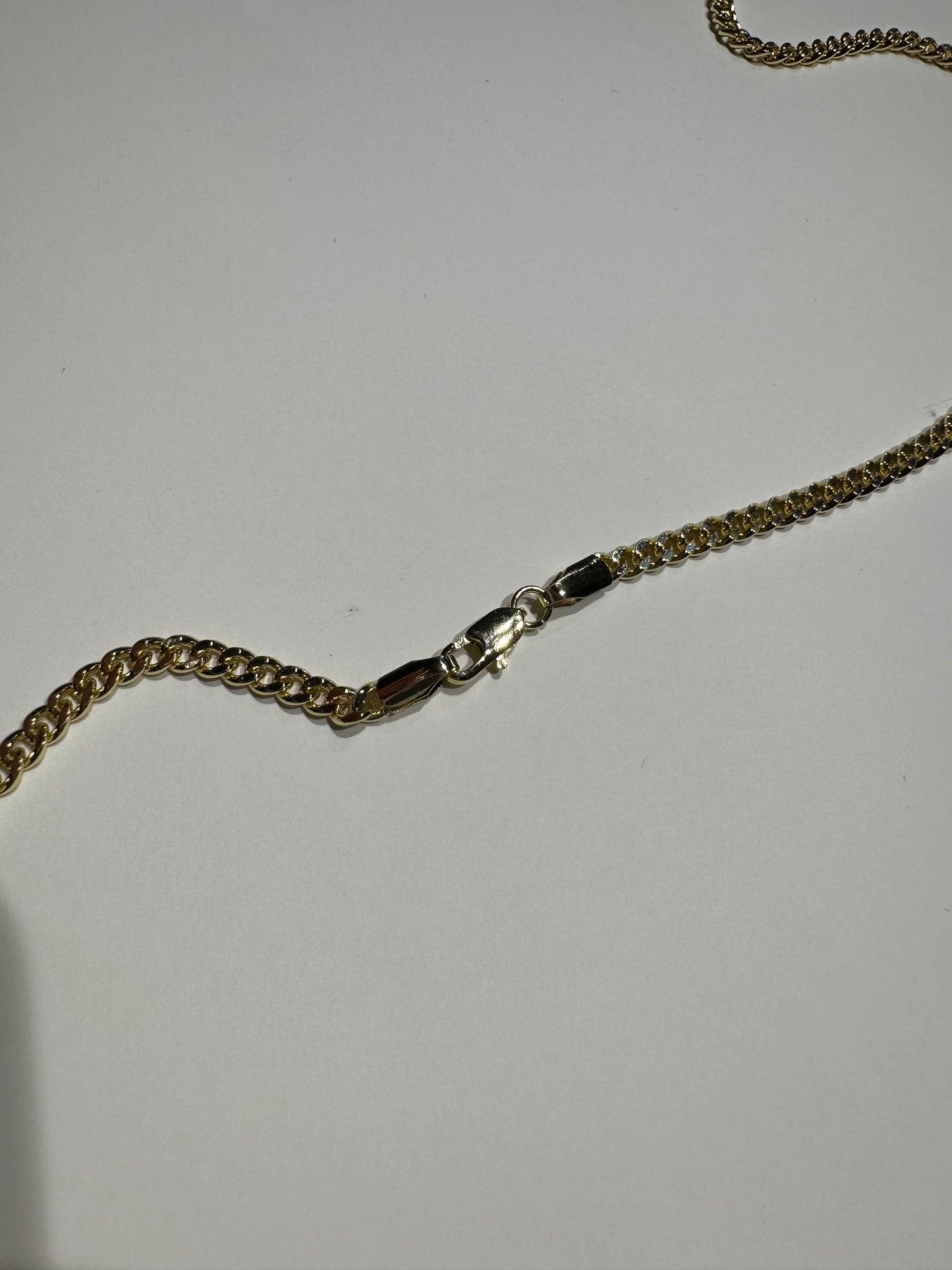 Cadena de Oro Laminado para Caballero de 61 cm